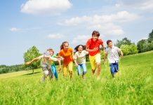 Waarom voldoende bewegen een must is voor opgroeiende kinderen kinderen bewegen