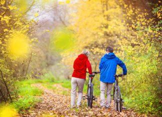 Ontdek de vrijheid van fietsen fietsen in het bos